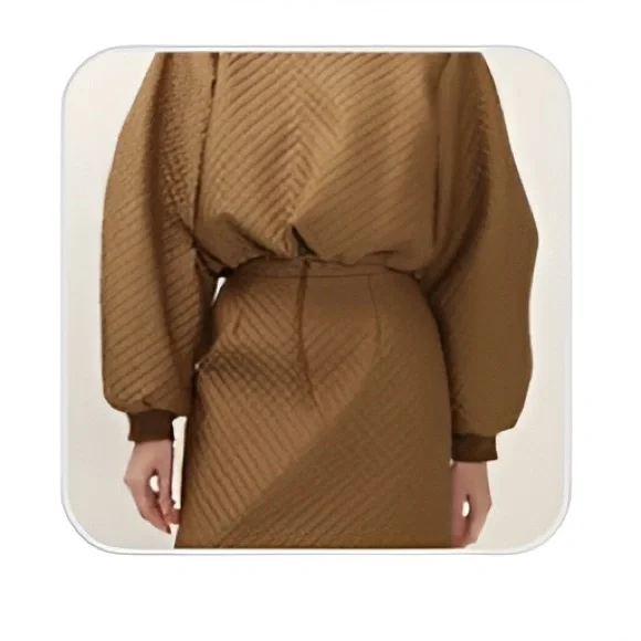 Storets Journey Embossed 2-Piece Set. - Picture 2 of 4